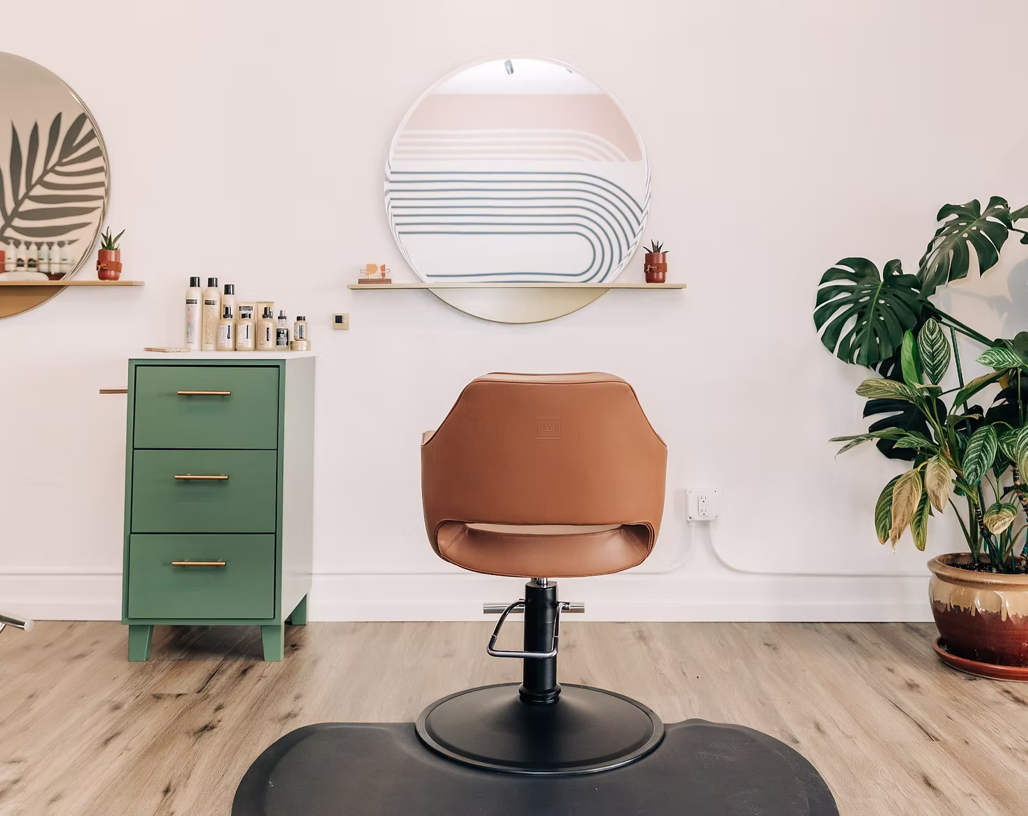 Styling chair and mirror at The Hair Collective